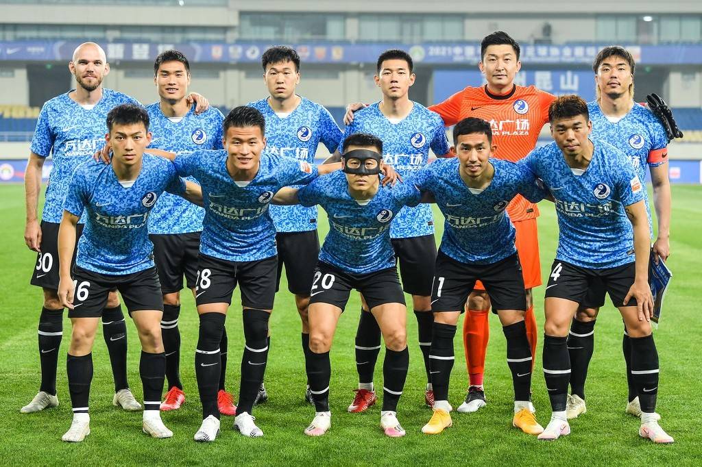 在 VCT 2025： EMEA 第一阶段淘汰赛后， trexx 和 Derke 之间的内部裂痕在 Team Vitality 中浮出水面